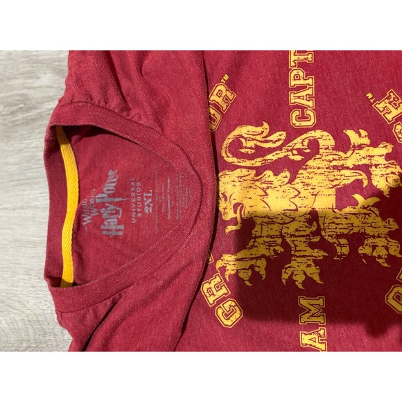 Official Universal Studios Harry Potter Gryffindor Tshirt Tee Size 2XL - Picture 2 of 7